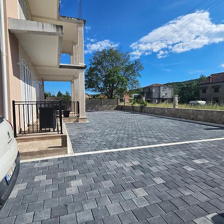 Boulevard Apartments Kotor Buitenkant foto