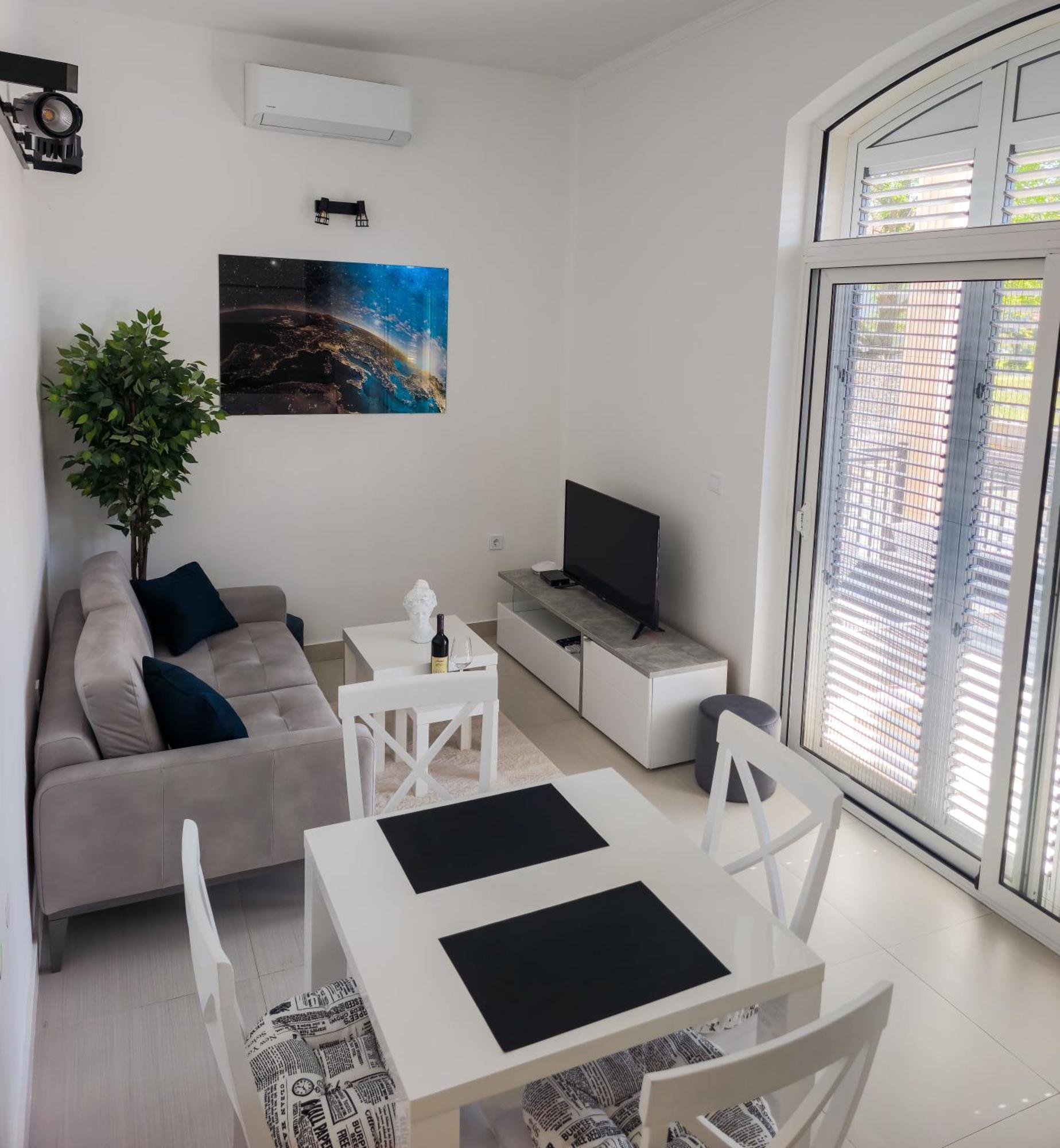 Boulevard Apartments Kotor Buitenkant foto
