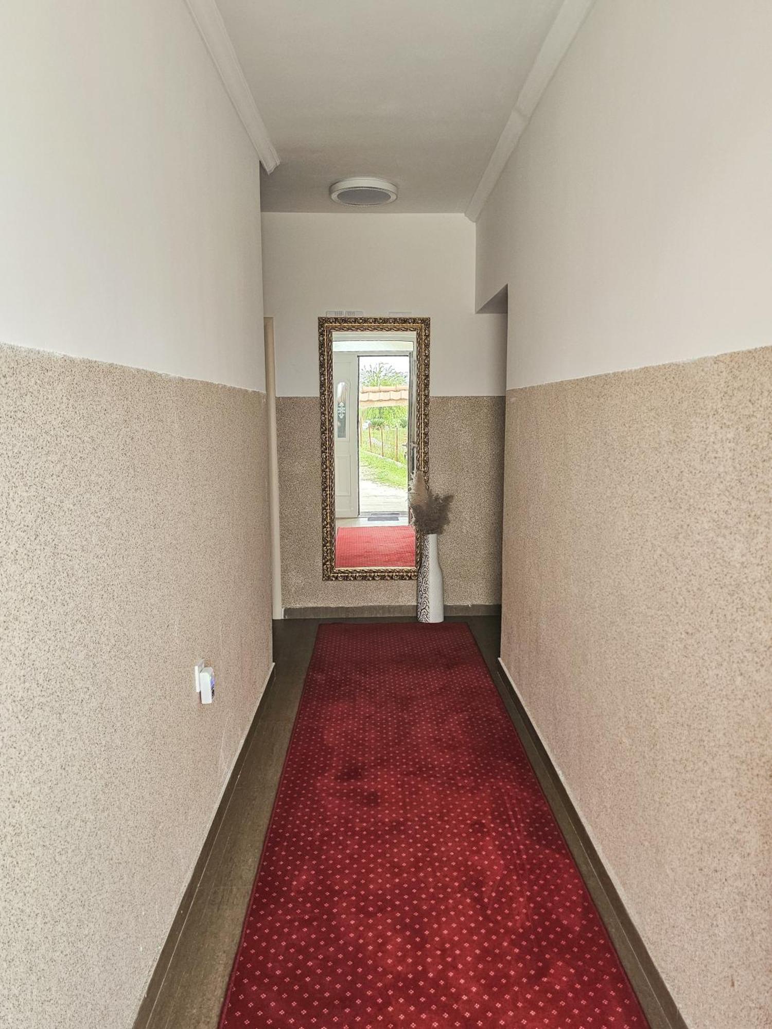 Boulevard Apartments Kotor Buitenkant foto